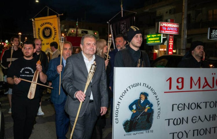 O Ιγνάτιος Καϊτεζίδης στην πορεία μνήμης για τα 107 χρόνια από τη Γενοκτονία των Ποντίων, Τρίτη 19 Μαΐου 2026 (φωτ.: Δήμος Πυλαία-Χορτιάτη)
