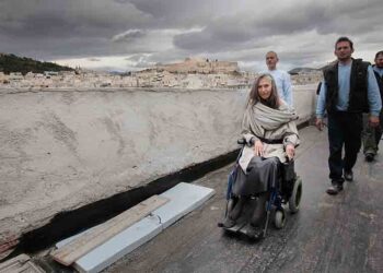 Η Άννα Καφέτση στο υπό κατασκευή κτήριο του Εθνικού Μουσείου Σύγχρονης Τέχνης, Δευτέρα 8 Απριλίου 2013 (φωτ.: EUROKINISSI / Κώστας Κατωμέρης)