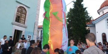 Πέταγμα του φαναριού στις 3/6/2012 (φωτ.: Παναγιώτη Κουτσκουδής)