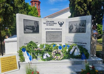 Το νέο μνημείο για τη Γενοκτονία των Ποντίων, στα Πετράλωνα Χαλκιδικής (φωτ.: Δήμος Νέας Προποντίδας)