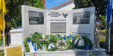 Το νέο μνημείο για τη Γενοκτονία των Ποντίων, στα Πετράλωνα Χαλκιδικής (φωτ.: Δήμος Νέας Προποντίδας)