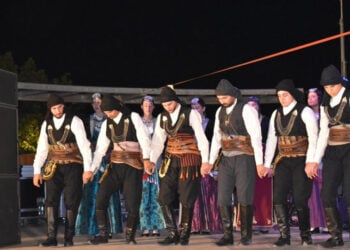 Στιγμιότυπο από την εμφάνιση του Καλλιτεχνικού και Μορφωτικού Συλλόγου Ποντίων Φυλής «Η Τραπεζούντα», Πέμπτη 21 Μαΐου 2026 (φωτ.: Δήμος Φυλής)