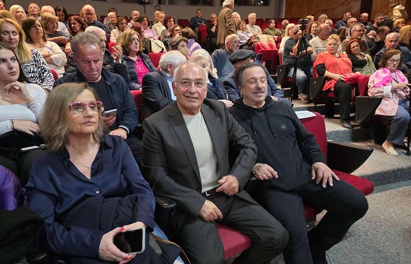 Στιγμιότυπο από την πρώτη ημέρα του Φεστιβάλ Θεάτρου στην Ποντιακή Διάλεκτο, στην Πτολεμαΐδα. Σάββατο 9 Μαΐου 2026 (φωτ.: kozan.gr)