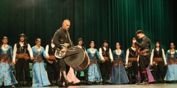 Στιγμιότυπο από παλιότερη εκδήλωση της «Ρωμιοσύνης» (φωτ.: facebook/National DANCE Ensemble Romiosini)