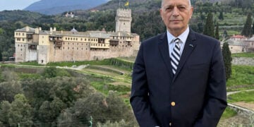 Ο Αλκιβιάδης Στεφανής στο Άγιον Όρος (πηγή: αρχείο Αλκιβιάδη Στεφανή)