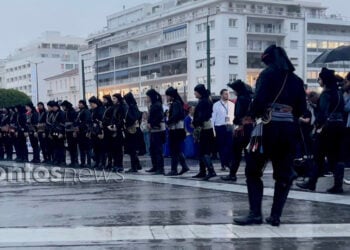 Πυρριχιστές του ΣΠοΣ Νοτίου Ελλάδος και Νήσων στο Μνημείο του Άγνωστου Στρατιώτη, Τρίτη 19 Μαΐου 2026 (φωτ.: Γεωργία Βορύλλα)