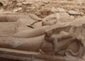 Ο μνημειακός τάφος, που εκτιμάται ότι ανήκε σε γυναίκα αριστοκρατικής καταγωγής, αποκαλύφθηκε κατά τη διάρκεια ανασκαφών στην αρχαία Όλυμπο της Λυκίας, στην περιοχή της Αττάλειας (φωτ.: Anadolu Agency)