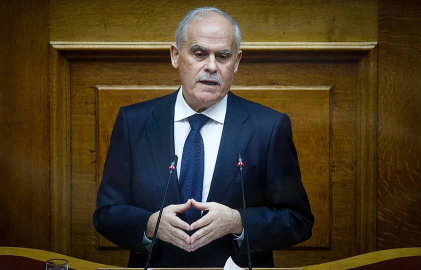 Ο Νίκος Ταγαράς σε παλαιότερη φωτογραφία από την Ολομέλεια της Βουλής (φωτ.: EUROKNISSI / Γιώργος Κονταρίνης)