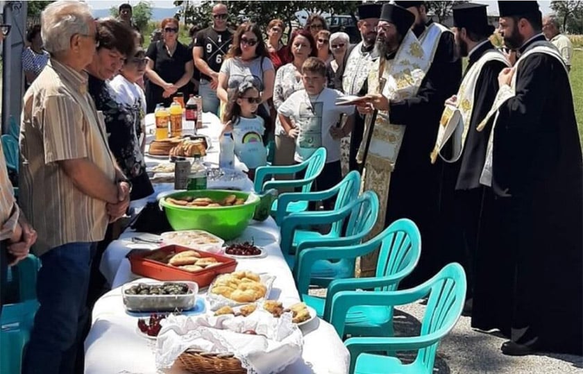 Δευτέρα του Αγίου Πνεύματος στο κοιμητήριο του Θρυλορίου (φωτ. αρχείου: Facebook / Athina Nakousi)