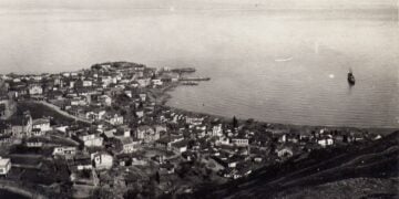 Πλοίο στα ανοιχτά της Τραπεζούντας (φωτ.: .levantineheritage.com)