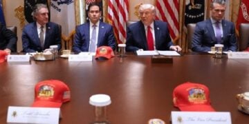 (Φωτ.: ertnews.gr/AP Photo/Jacquelyn Martin)