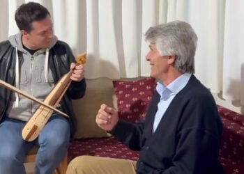 Ο Ματθαίος Τσαχουρίδης με τον πατέρα του, Σταύρο (πηγή: Facebook / Ματθαίος Τσαχουρίδης / Matthaios Tsahouridis)
