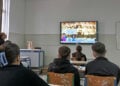 Στιγμιότυπο από την προβολή του βίντεο για τη Γενοκτονία των Ποντίων σε τάξη του 1ου Γυμνασίου Τυρνάβου (φωτ.: 1ο Γυμνάσιο Τυρνάβου)