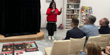 Στιγμιότυπο από την εκδήλωση στην Εθνική Βιβλιοθήκη της Ουκρανίας για Παιδιά (φωτ.: Facebook / Федерація грецьких товариств України)