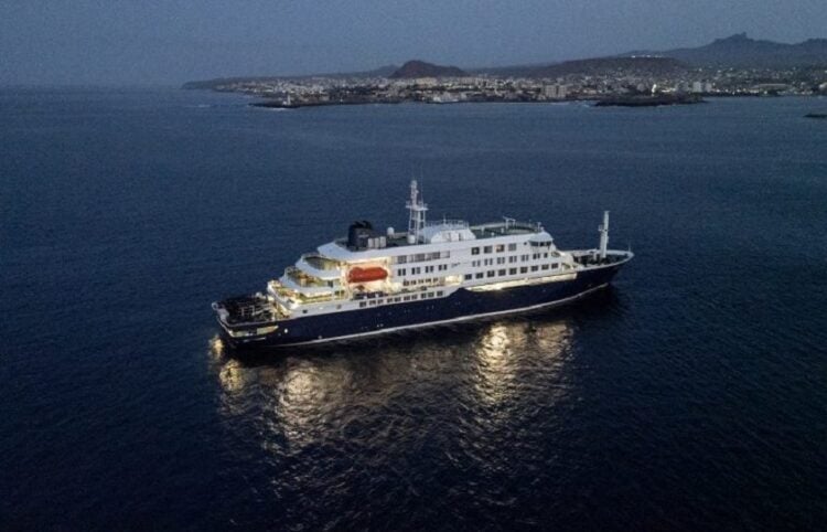 To ολλανδικό κρουαζιερόπλοιο MV Hondius. (φωτ.: ertnews.gr/AFP)