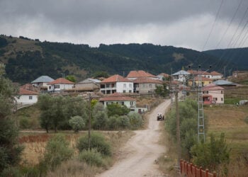 Το χωριό Μπόζχουγιούκ (Bozhüyük), στo όρος Ακ Νταγ, ανατολικά της πόλης Ακνταγμαντενί (πηγή: Wikipedia)