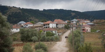 Το χωριό Μπόζχουγιούκ (Bozhüyük), στo όρος Ακ Νταγ, ανατολικά της πόλης Ακνταγμαντενί (πηγή: Wikipedia)