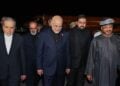 Εικόνα από την άφιξη της ιρανικής αντιπροσωπείας στο Ομάν (πηγή: facebook.com/arabiandailys)
