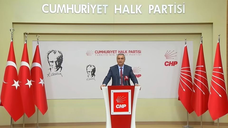 Ο Μουσλίμ Σαρί, εκπρόσωπος του Κεμάλ Κιλτσντάρογλου (πηγή: youtube.com/@chpgenelmerkezi)