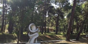 Άποψη από την περιοχή όπου βρίσκεται ο Παλαιός Στάθμος Τρένου στον Διόνυσο (πηγή: citymaps.gr)
