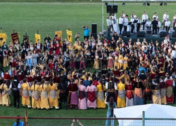 Από παλαιότερο Παιδικό Φεστιβάλ του ΣΠΟΣ Δυικής Μακεδονίας & Ηπείρου (φωτ.: facebook / Παμποντιακή Ομοσπονδία Ελλάδος