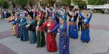 (Φωτ.: Facebook/Σύλλογος Ποντίων Αγίας Βαρβάρας «Ο Φάρος»)