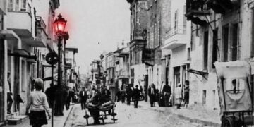 Η περιοχή της Τρούμπας στον Πειραιά κατά τα μέσα του 20ού αιώνα