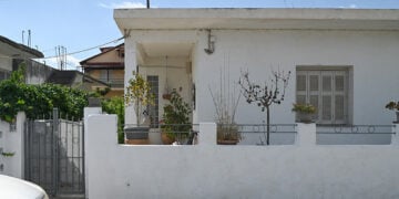 Το σπίτι όπου συνέβη το διπλό φονικό (φωτ.: EUROKINISSI / Ανδρέας Αλεξόπουλος)