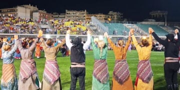 Στιγμιότυπο από την εμφάνιση του Συλλόγου Ποντίων Νέας Φιλαδέλφειας
στο 7ο Πανελλήνιο Αντάμωμα Μικρασιατικών Συλλόγων. Σάββατο 27 Ιουνίου 2026 (φωτ.: Facebook / Ευτυχία Μοράκου)