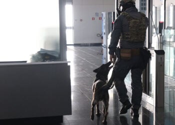 Στιγμιότυπο από άσκηση της Αντιτρομοκρατικής 
(φωτ.: EUROKINISSI / Γιάννης Παναγόπουλος)