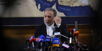 Ο Ιρανός ΥΠΕΞ, Αμπάς Αραγτσί (φωτ. αρχείου: EPA / Rajat Gupta)