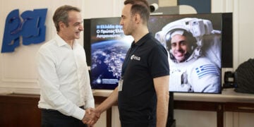Σύσκεψη υπό τον Κυριάκο Μητσοτάκη σχετικά με την πρώτη αποστολή Έλληνα αστροναύτη στον Διεθνή Διαστημικό Σταθμό, Παρασκευή 26 Ιουνίου 2026 (φωτ.: Γραφείο Τύπου Πρωθυπουργού / Δημήτρης Παπαμήτσος)