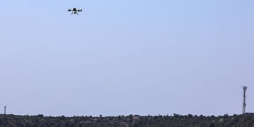 Στιγμιότυπο από την άσκηση «Διά πυρός 2026» στο Δήμο Μάνδρας, για την αντιμετώπιση δασικής πυρκαγιάς μεγάλης έκτασης. Πέμπτη 21 Μαΐου 2026 (φωτ.: EUROKINISSI / Δανάη Δαυλοπούλου)