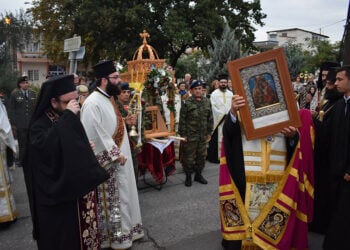 H εικόνα της Παναγίας Γουμερά μεταφέρεται στη Μητρόπολη Μαρωνείας και Κομοτηνής, τον Σεπτέμβριο του 2018 (φωτ.: Flickr / Ι. Μ. ΜΑΡΩΝΕΙΑΣ Ι.Μ.Μ.)