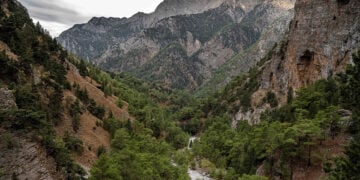 Άποψη από το φαράγγι της Σαμαριάς (φωτ.: Περιφέρεια Κρήτης)