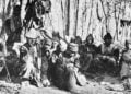 Ασσύριοι πρόσφυγες από το Τιάρι και το Τκουμά κοντά στην Ούρμια, το φθινόπωρο του 1915 (πηγή: William Walker Rockwell, The Pitiful Plight of the Assyrian Christians in Persia and Kurdistan: Described from the Reports of Eye-Witnesses, Νέα Υόρκη, 1916)
