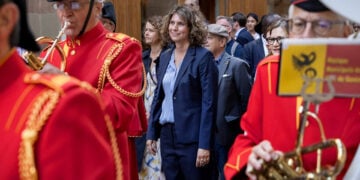 Η Χριστίνα Κίτσος κατά την τελετή ανάληψης των καθηκόντων της ως δήμαρχος της Γενεύης, στις 3 Ιουνίου 2026. Η κόρη Ελλήνων μεταναστών θα βρίσκεται στην προεδρία της δημοτικής αρχής της ελβετικής πόλης έως τον Μάιο του 2027 (φωτ.: Magali Girardin)
