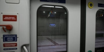 Συρμός του μετρό της Αθήνας 
(φωτ.: EUROKINISSI / Τατιάνα Μπόλαρη)