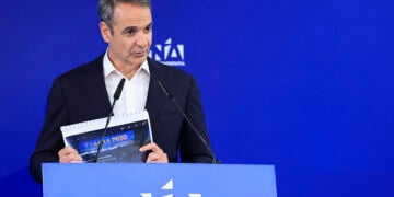 Ο Κυριάκος Μητσοτάκης απευθύνεται στα μέλη της Πολιτικής Επιτροπής της Νέας Δημοκρατίας, Τετάρτη 10 Ιουνίου 2026 (φωτ.: EUROKINISSI / Γιώργος Κονταρίνης)