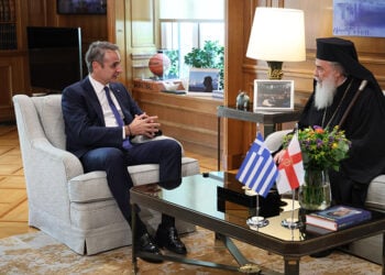Συνάντηση του  Κυριάκου Μητσοτάκη με τον κ. Θεόφιλο Γ' στο Μέγαρο Μαξίμου.   Δευτέρα 8 Ιουνίου 2026 (φωτ.: EUROKINISSI / Γιάννης Παναγόπουλος)