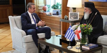 Συνάντηση του Κυριάκου Μητσοτάκη με τον κ. Θεόφιλο Γ' στο Μέγαρο Μαξίμου. Δευτέρα 8 Ιουνίου 2026 (φωτ.: EUROKINISSI / Γιάννης Παναγόπουλος)