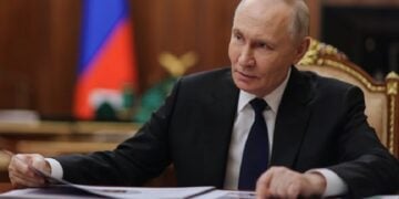 (Φωτ.: ertnews.gr/ Mikhail Metzel/Sputnik, Kremlin Pool Photo via AP)