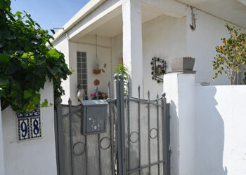 Το σπίτι όπου συνέβη το διπλό φονικό (φωτ.: EUROKINISSI / Ανδρέας Αλεξόπουλος)