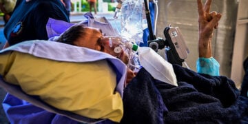 Μεταφορά του Αριστοτέλη Χαντζή στο νοσοκομείο «Ευαγγελισμός».  Παρασκευή 26 Ιουνίου 2026 (φωτ.: EUROKINISSI / Τατιάνα Μπόλαρη)