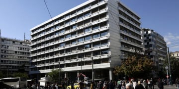 Εξωτερική άποψη του κτηρίου του υπουργείου Οικονομικών (φωτ.: EUROKINISSI / Γιάννης Παναγόπουλος)
