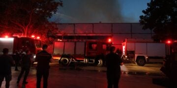 Πυρκαγιά σε χώρο κτιρίου του Μητροπολιτικού Πάρκου Γουδή (φωτ.: ΓΙΑΝΝΗΣ ΠΑΝΑΓΟΠΟΥΛΟΣ/EUROKINISSI)