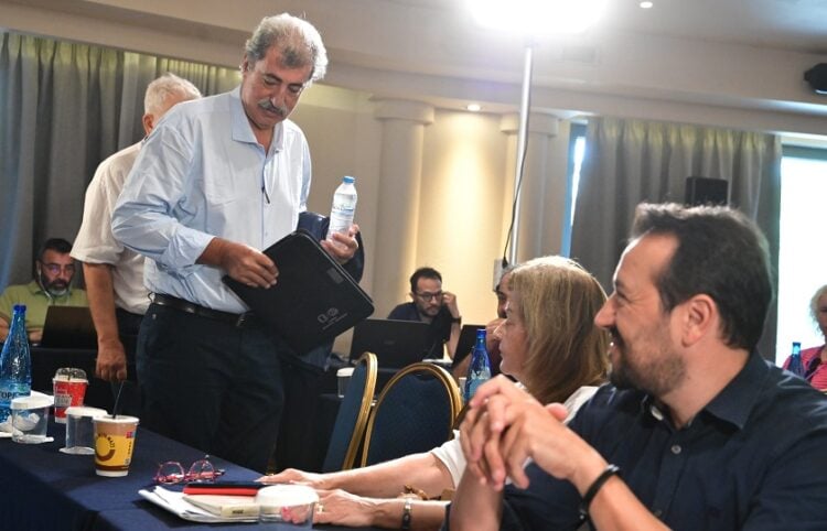 Έκτακτη Συνεδρίαση της Κεντρικής Επιτροπής του ΣΥΡΙΖΑ ΠΣ. Σάββατο 18 Ιουλίου 2026. (φωτ.: ΤΑΤΙΑΝΑ ΜΠΟΛΑΡΗ/EUROKINISSI)