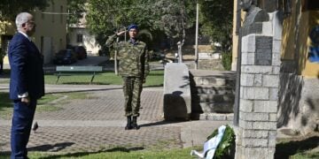 Κατάθεση στεφανιού από τον Πρόεδρο της Δημοκρατίας Κώστα Τασούλα στην προτομή του Σπύρου Μουστακλή στο Πάρκο Ελευθερίας (πρώην ΕΑΤ - ΕΣΑ) για την 52η επέτειο της αποκατάστασης της Δημοκρατίας (φωτ.: ΜΙΧΑΛΗΣ ΠΑΠΑΝΙΚΟΛΑΟΥ /EUROKINISSI)