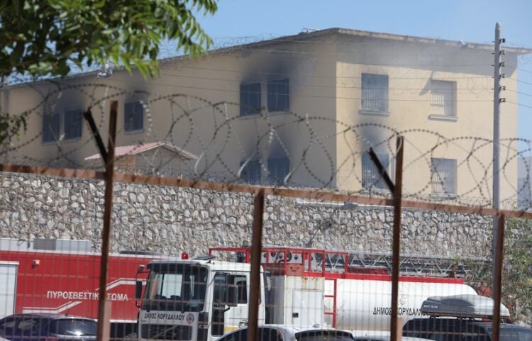 Πυρκαγιά στις φυλακές Κορυδαλλού (φωτ.: ΔΑΝΑΗ ΔΑΥΛΟΠΟΥΛΟΥ/ EUROKINISSI)