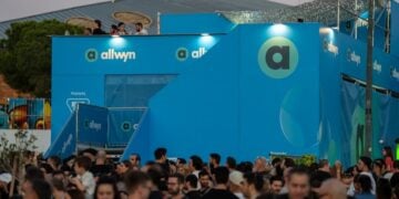 Το VIP μπαλκόνι της Allwyn (φωτ.: allwyn.gr)